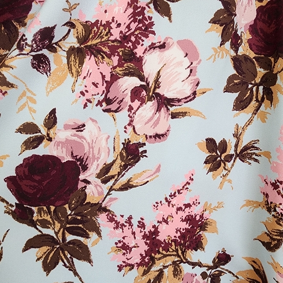 2X Amalie Daytime Maxi Gown in Bella Roses Crepe - Picture 3 of 7